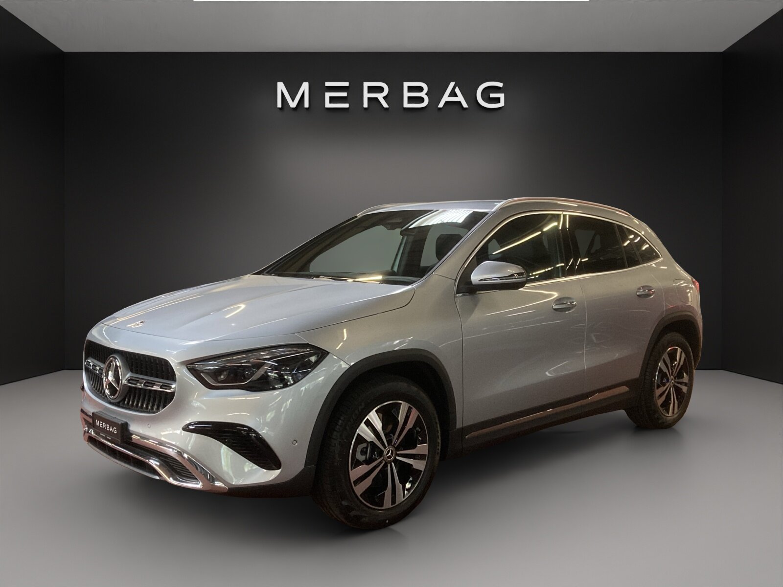 MERCEDES-BENZ GLA 220d 4Matic 8G-DCTSwiss Star