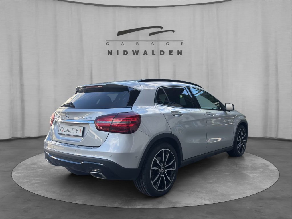 MERCEDES-BENZ GLA 220 d Urban 4m, Diesel, Occasion / Gebraucht, Automatik - 6