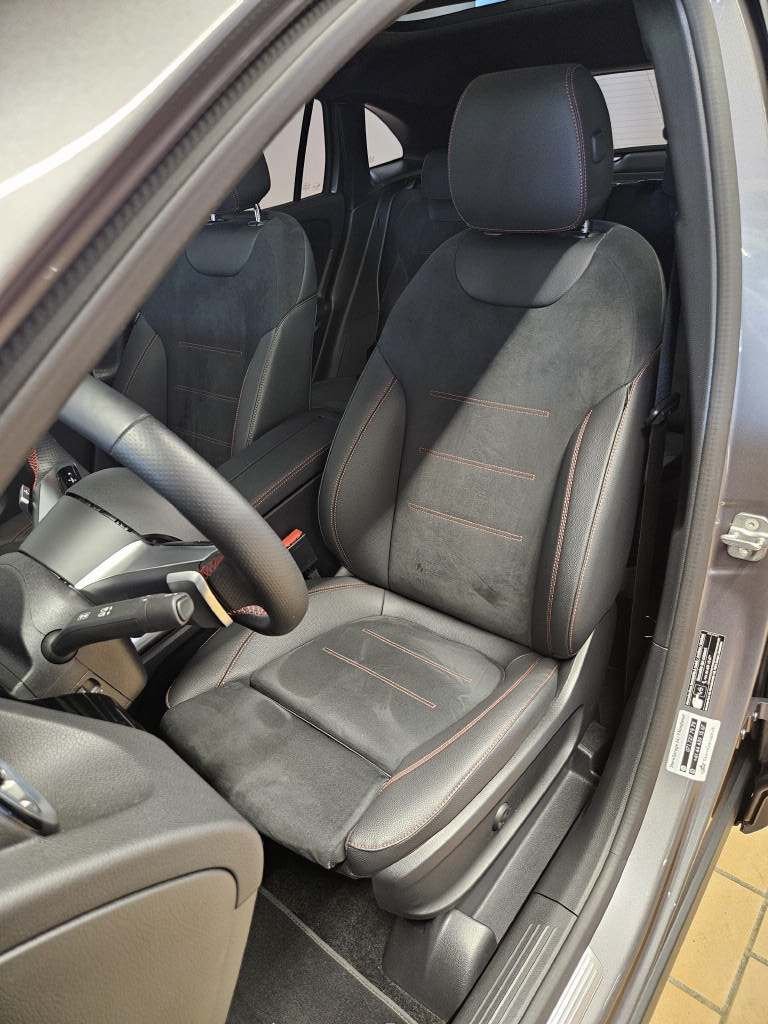 MERCEDES-BENZ GLA 220 d 4Matic AMG Line Swiss Star, Diesel, Occasioni / Usate, Automatico - 6