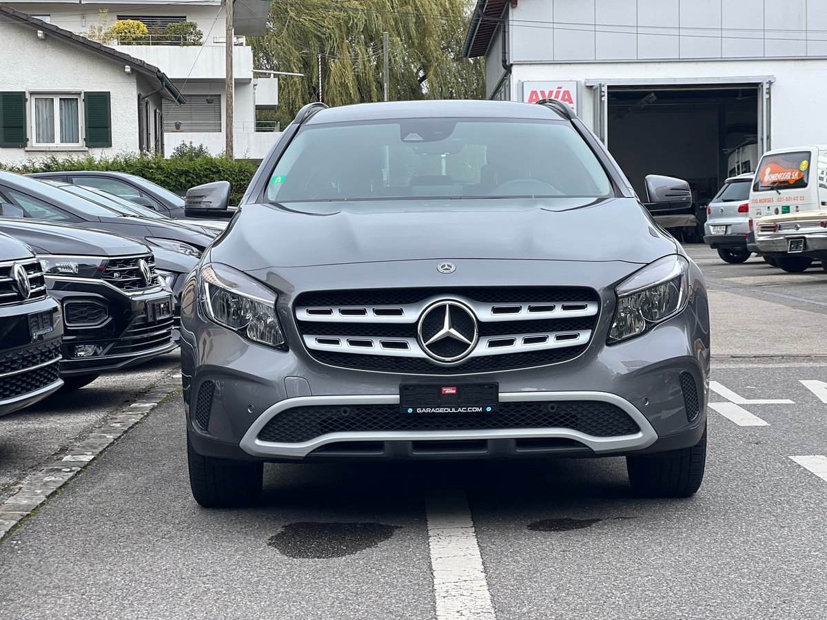 MERCEDES-BENZ GLA 220 Style 4Matic 7G-DCT, Essence, Occasion / Utilisé, Automatique - 2