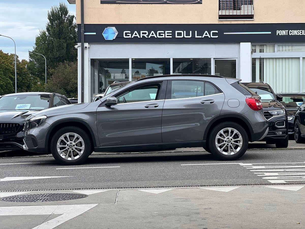 MERCEDES-BENZ GLA 220 Style 4Matic 7G-DCT, Essence, Occasion / Utilisé, Automatique - 4