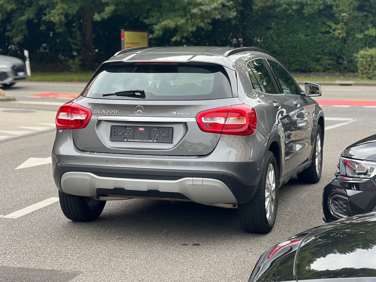 MERCEDES-BENZ GLA 220 Style 4Matic 7G-DCT, Essence, Occasion / Utilisé, Automatique - 7