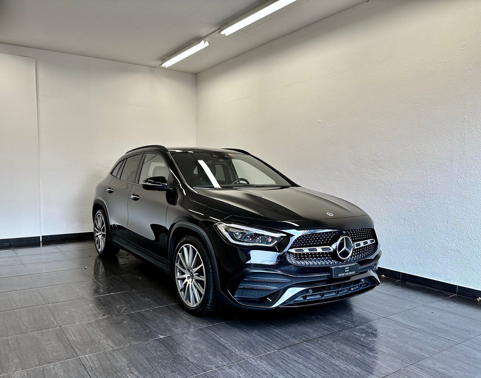 MERCEDES-BENZ GLA 220d 4Matic AMG Line 8G-DCT, Diesel, Second hand / Used, Automatic - 2