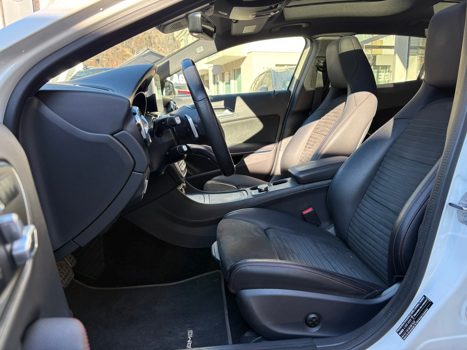 MERCEDES-BENZ GLA 220 AMG Line 4Matic, Benzin, Occasion / Gebraucht, Automatik - 7