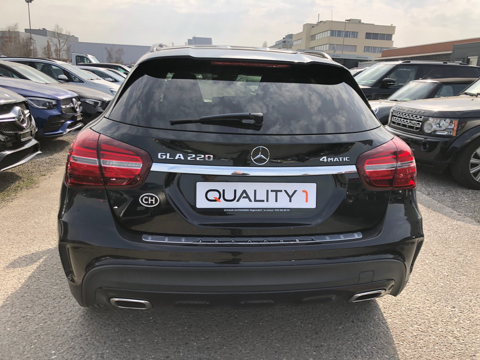 MERCEDES-BENZ GLA 220 AMG Line 4Matic 7G-DCT, Benzin, Occasion / Gebraucht, Automatik - 5