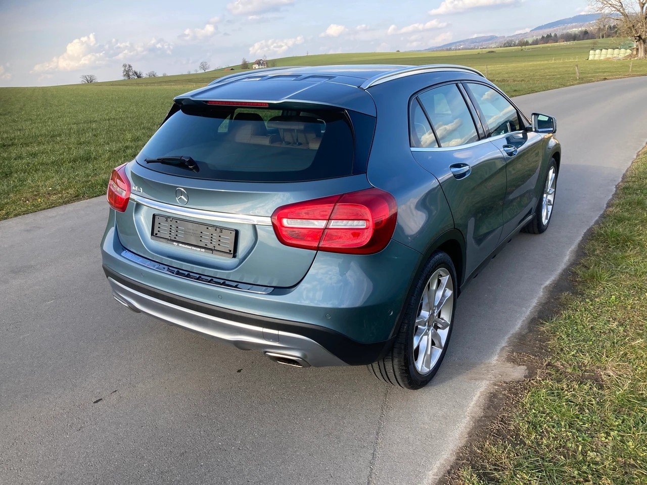 MERCEDES-BENZ GLA 220 CDI Urban 4Matic 7G-DCT, Diesel, Second hand / Used, Automatic - 3