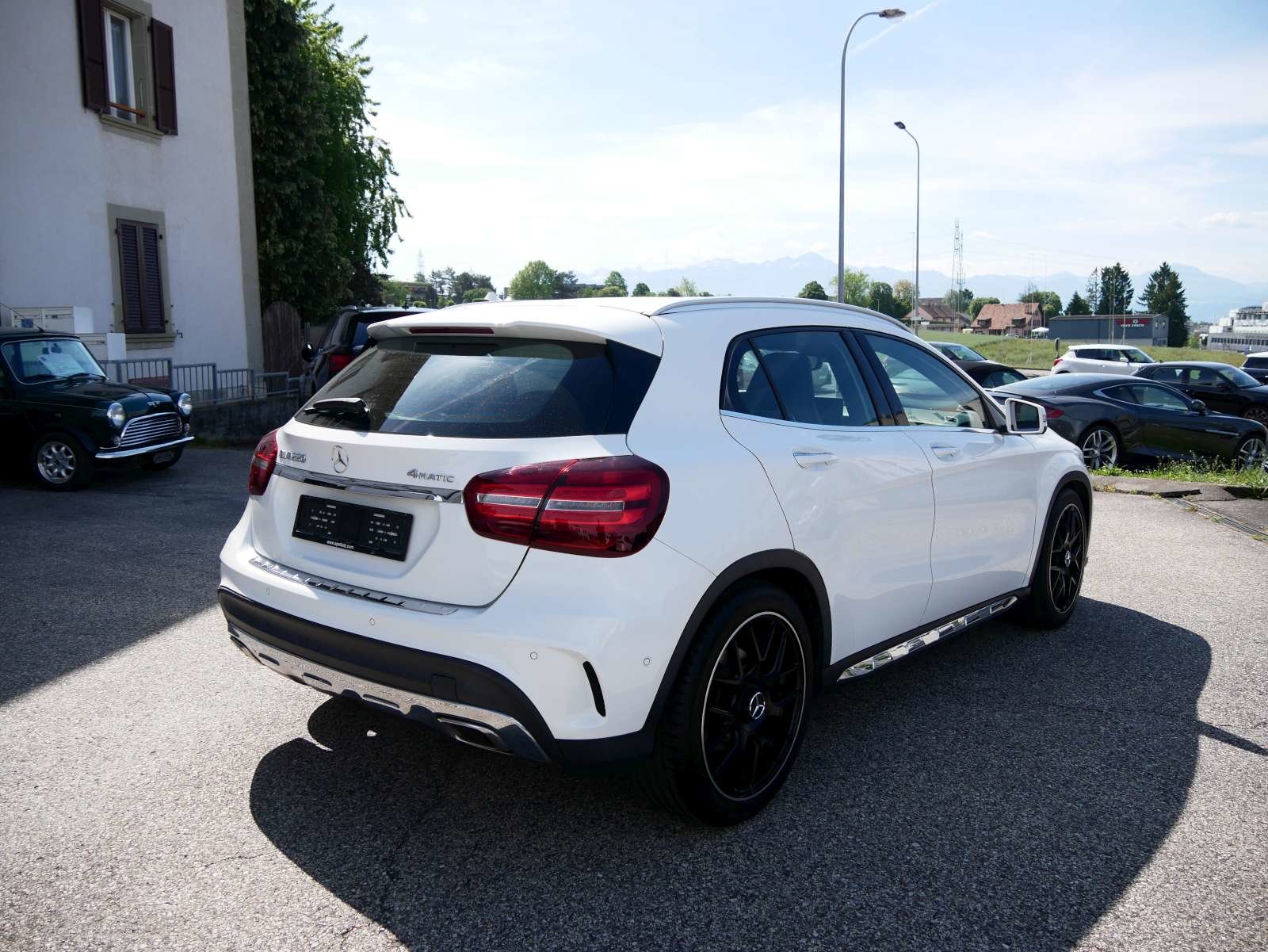 MERCEDES-BENZ GLA 220 AMG Line 4Matic 7G-DCT, Benzin, Occasion / Gebraucht, Automatik - 3
