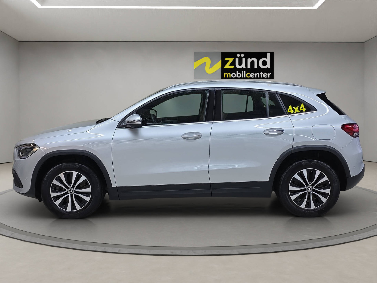 MERCEDES-BENZ GLA 220 d Style 4matic, Diesel, Occasion / Utilisé, Automatique - 2