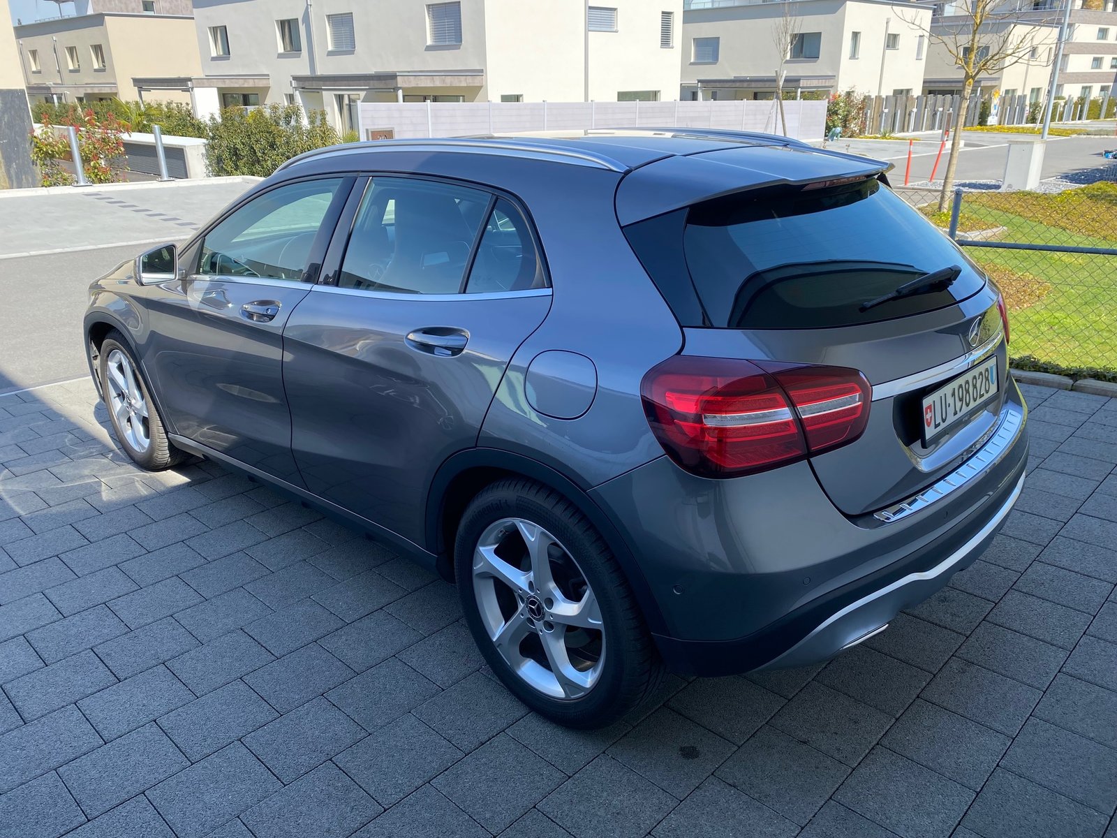MERCEDES-BENZ GLA-Klasse X156 GLA 220 d 4m, Diesel, Occasion / Utilisé, Automatique - 3