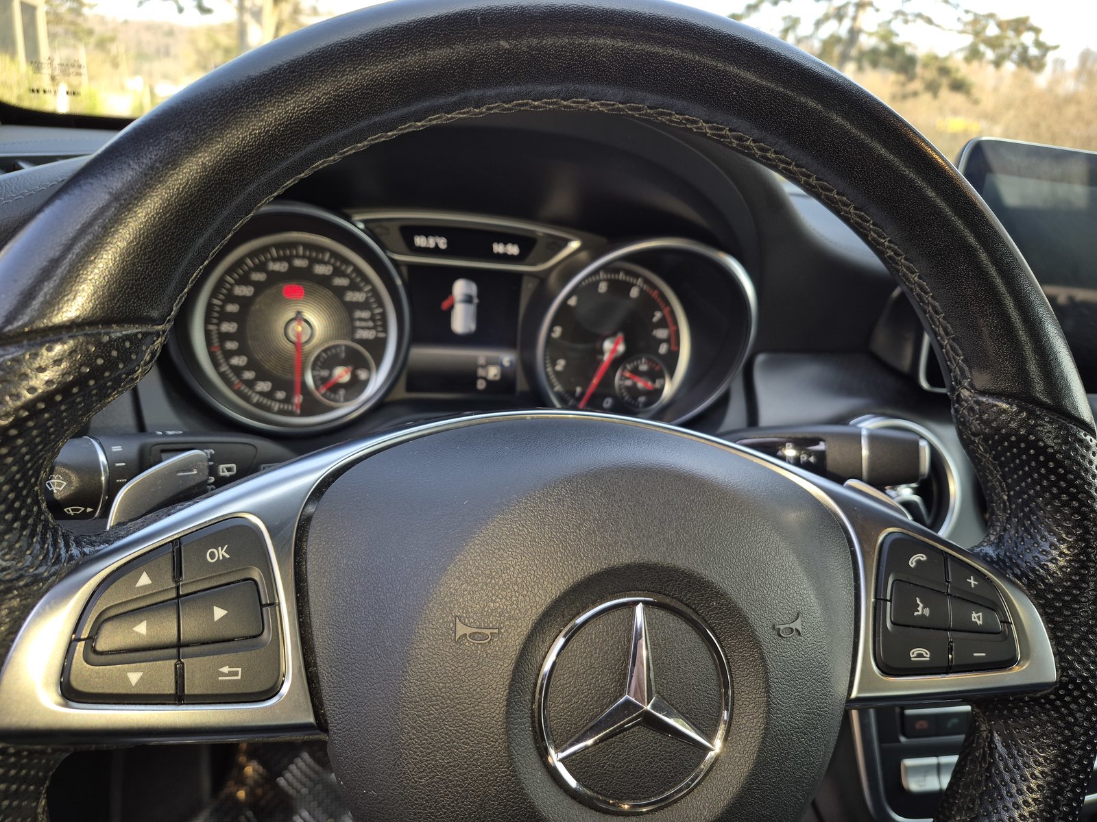 MERCEDES-BENZ GLA-Klasse X156 GLA 220 AMG Line 4m, Benzin, Occasion / Gebraucht, Automatik - 6