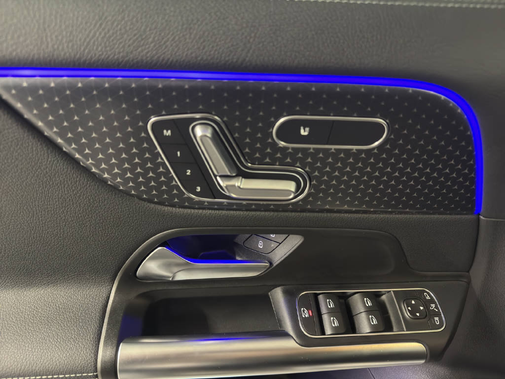MERCEDES-BENZ GLA 220 d AMG Line 4Matic Swiss Star, Diesel, Occasioni / Usate, Automatico - 6
