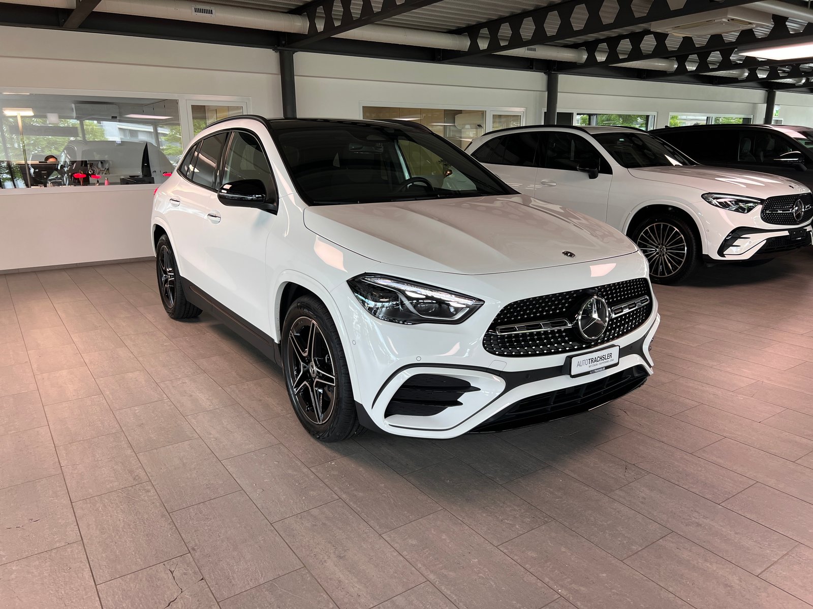 MERCEDES-BENZ GLA 220 4Matic 8G-DCT, Mild-Hybrid Benzin/Elektro, Occasion / Gebraucht, Automatik - 3