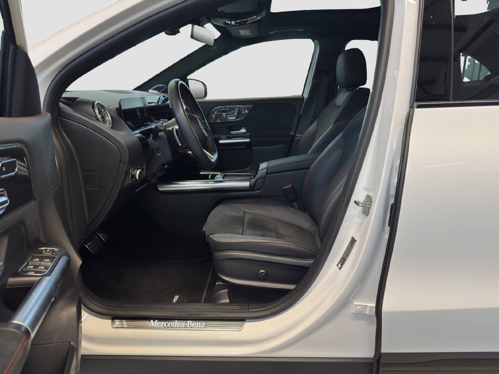 MERCEDES-BENZ GLA 220 d Swiss Star AMG Line 4MATIC, Diesel, Occasion / Gebraucht, Automatik - 7