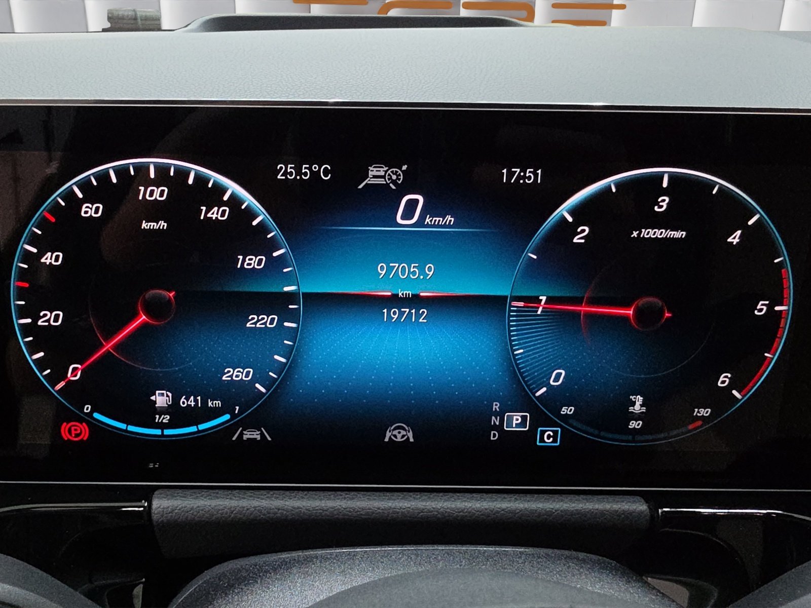 MERCEDES-BENZ GLA 220 d Progressive 4matic, Diesel, Second hand / Used, Automatic - 7