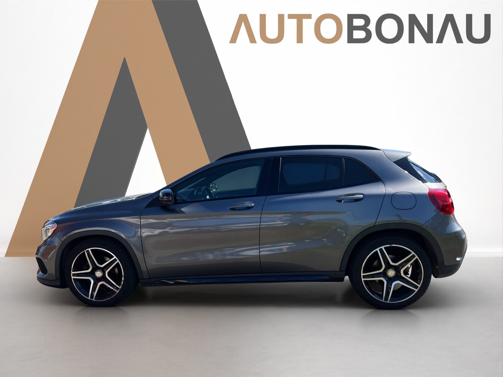 MERCEDES-BENZ GLA 220 d AMG Line 4Matic, Diesel, Occasioni / Usate, Automatico - 2