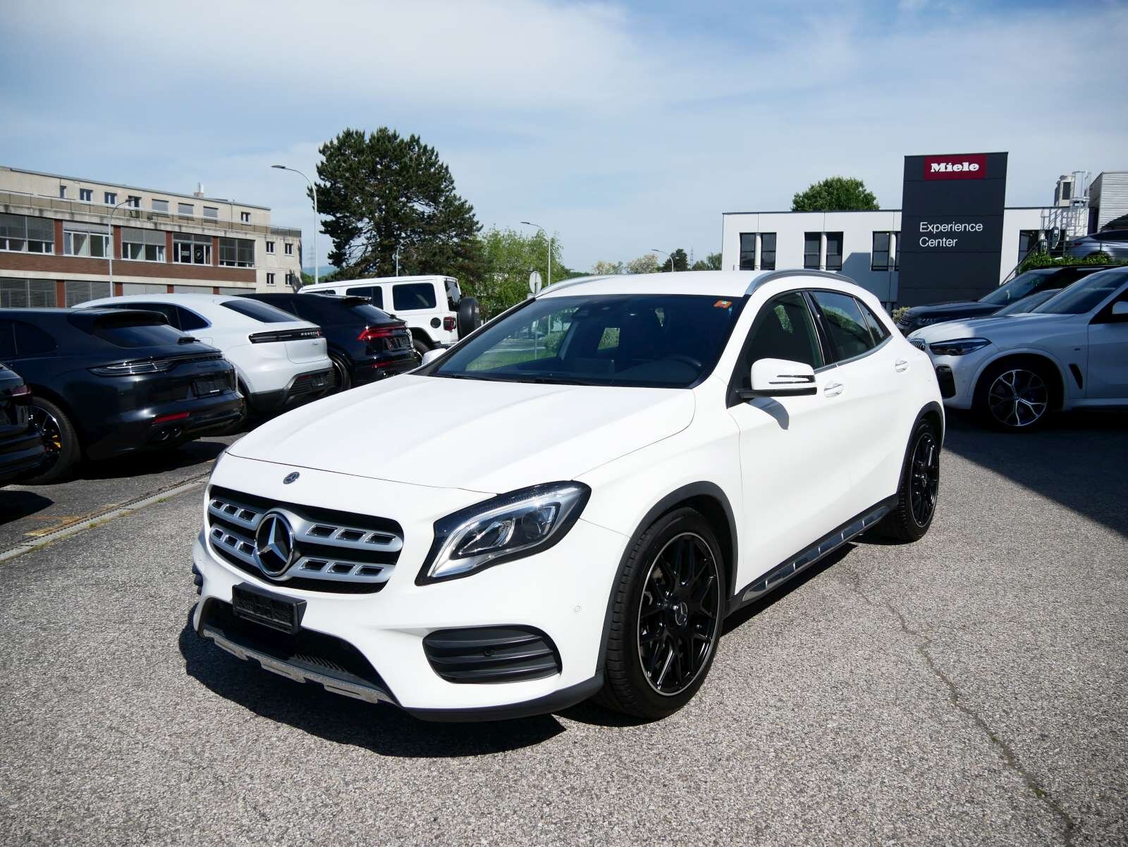 MERCEDES-BENZ GLA 220 AMG Line 4Matic 7G-DCT