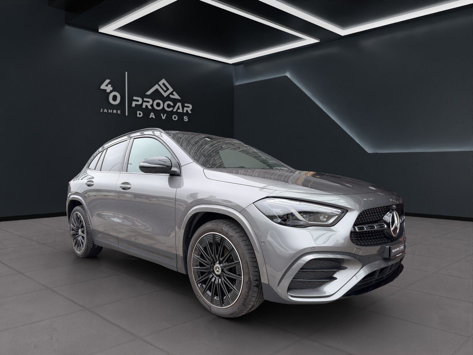 MERCEDES-BENZ GLA-Klasse H247 GLA 220 d Swiss Star AMG Line 4matic