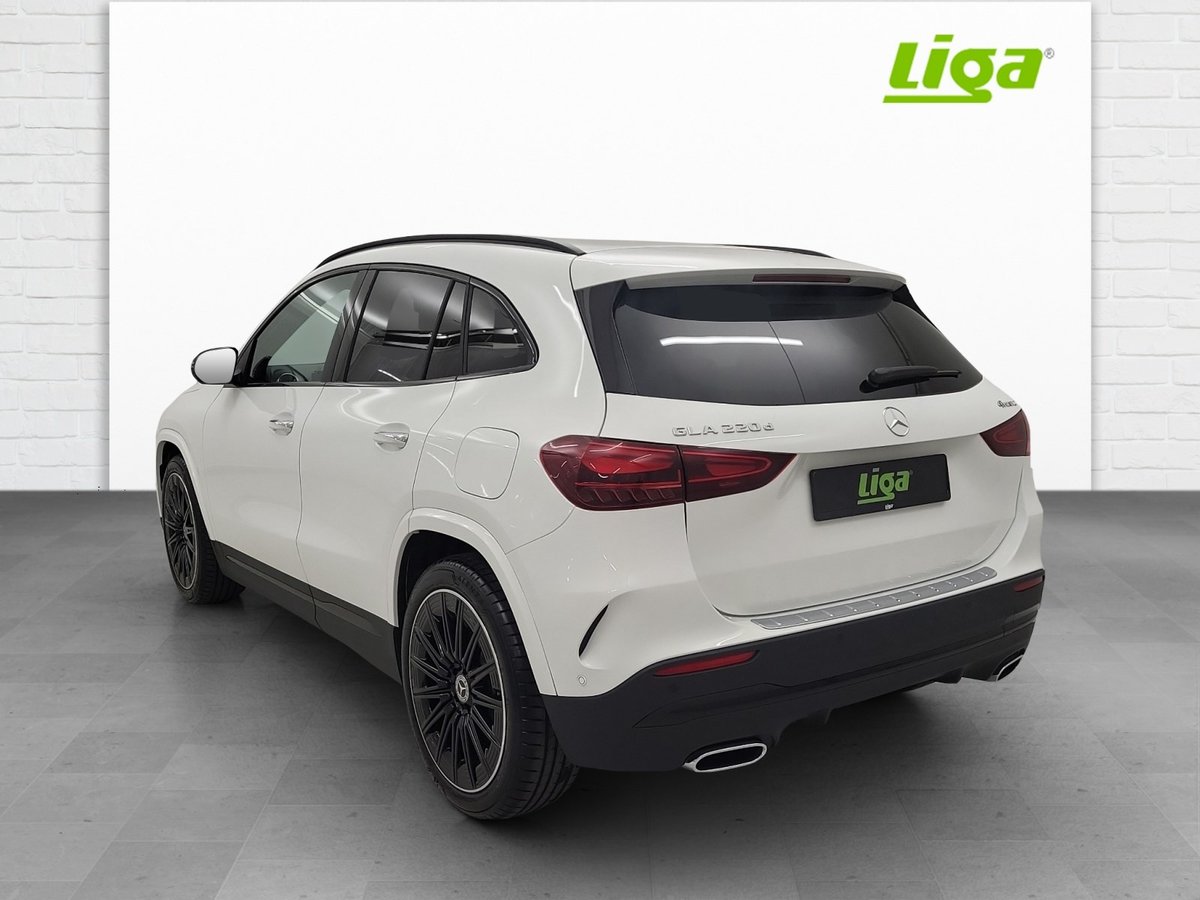 MERCEDES-BENZ GLA 220 d AMG Line 4Matic Swiss Star, Diesel, Auto dimostrativa, Automatico - 4