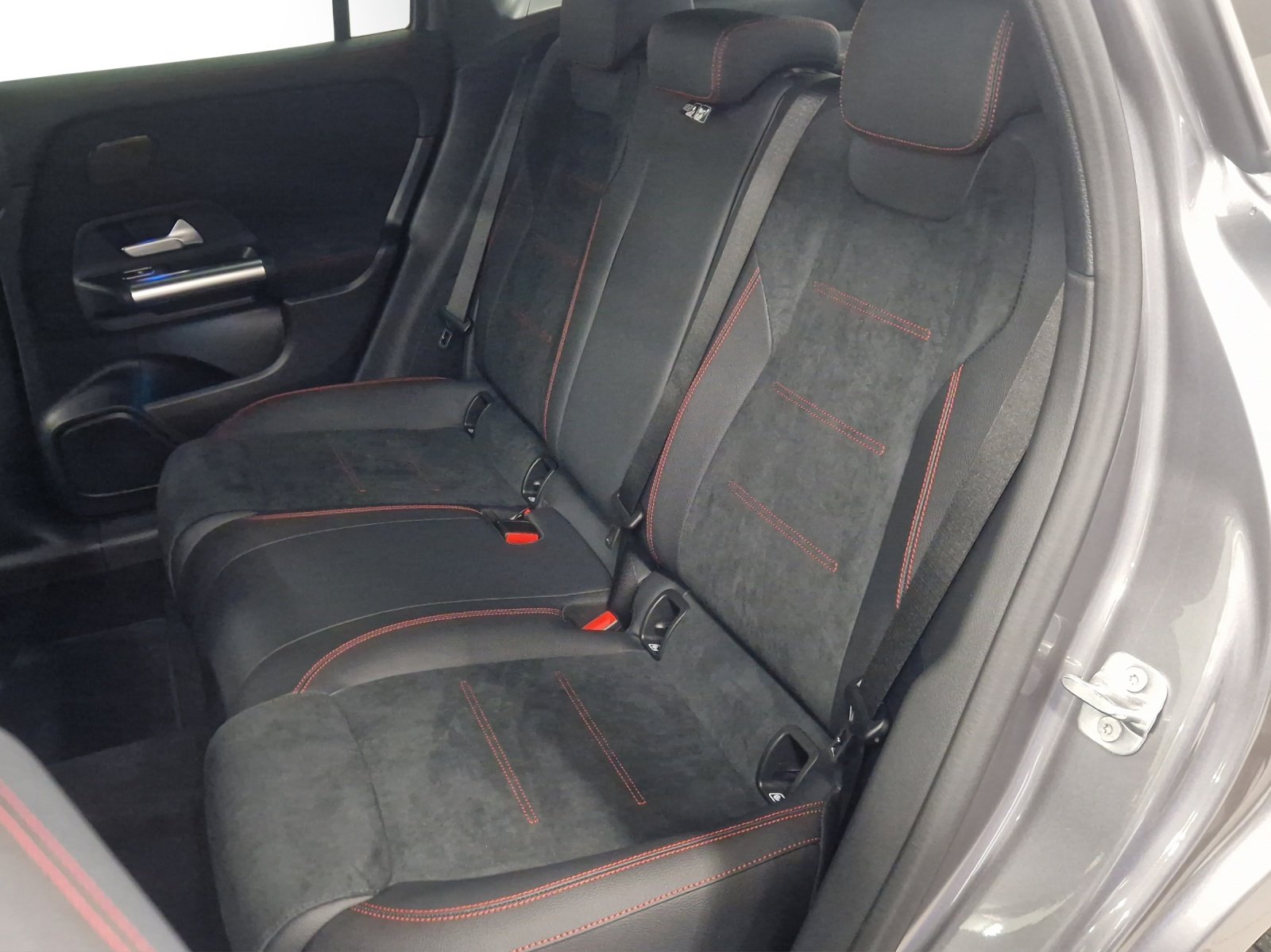 MERCEDES-BENZ GLA 220 4Matic 8G-DCT, Mild-Hybrid Benzin/Elektro, Vorführwagen, Automatik - 5