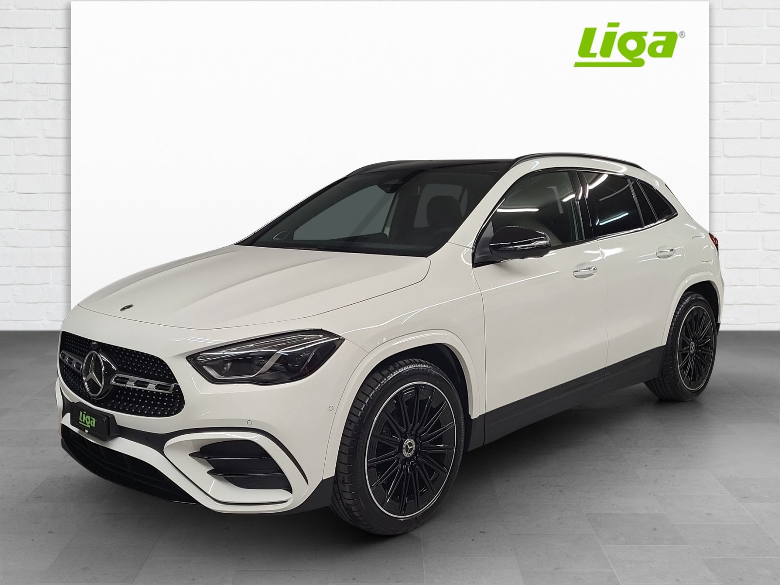 MERCEDES-BENZ GLA 220 d AMG Line 4Matic Swiss Star, Diesel, Ex-demonstrator, Automatic - 2