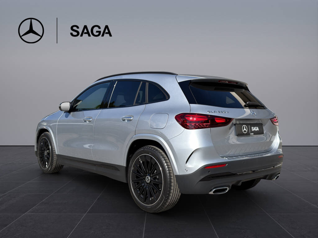 MERCEDES-BENZ GLA 220 d AMG Line 4matic, Diesel, Vorführwagen, Automatik - 4