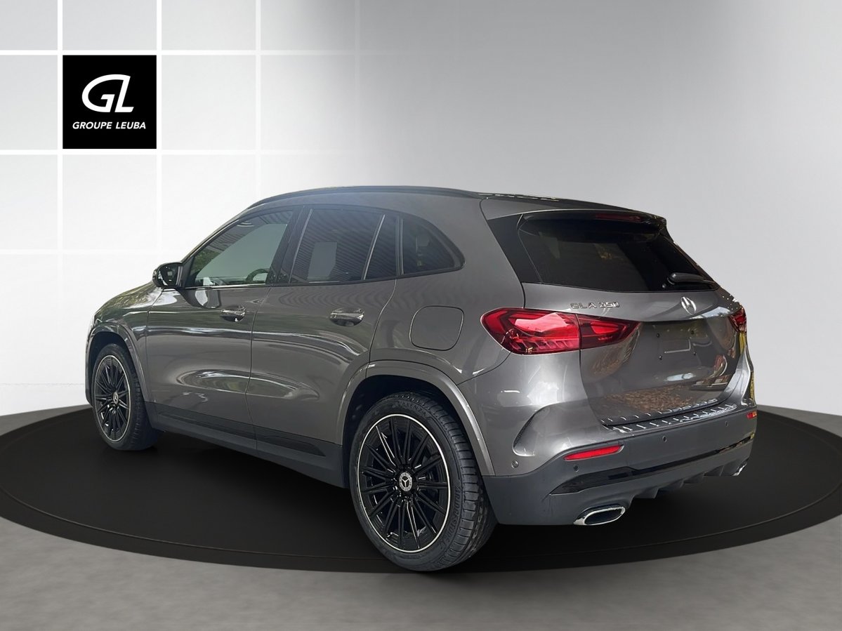 MERCEDES-BENZ GLA 220 4Matic 8G-DCT, Hybride Leggero Benzina/Elettrica, Auto nuove, Automatico - 6