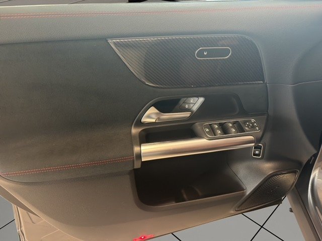 MERCEDES-BENZ GLA 220 4M, Petrol, New car, Automatic - 7