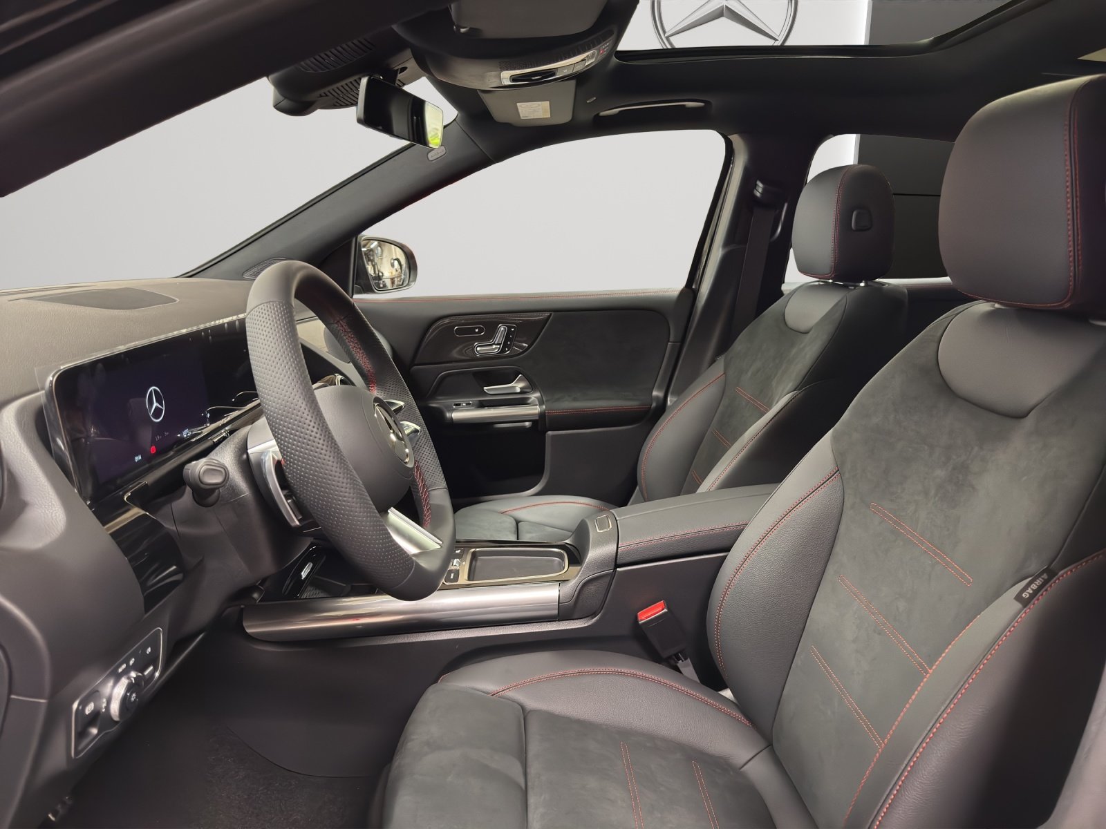 MERCEDES-BENZ GLA 220d 4Matic 8G-DCTSwiss Star, Diesel, Auto nuove, Automatico - 5