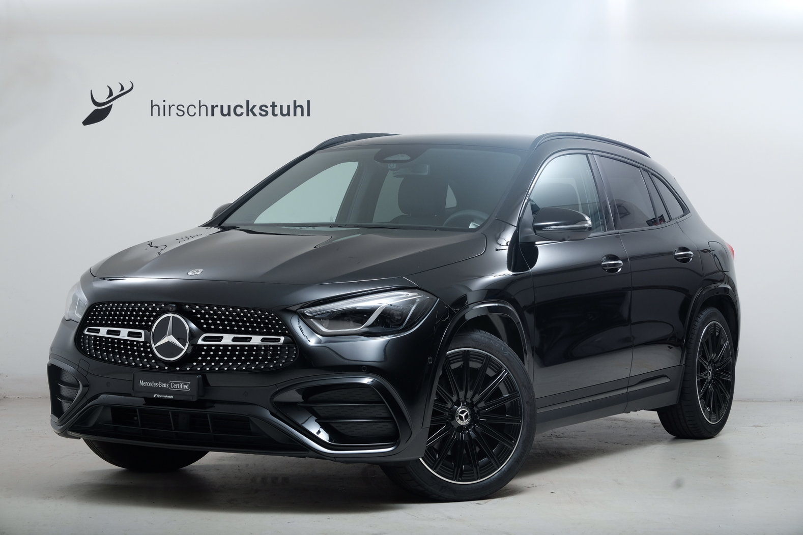 MERCEDES-BENZ GLA 220