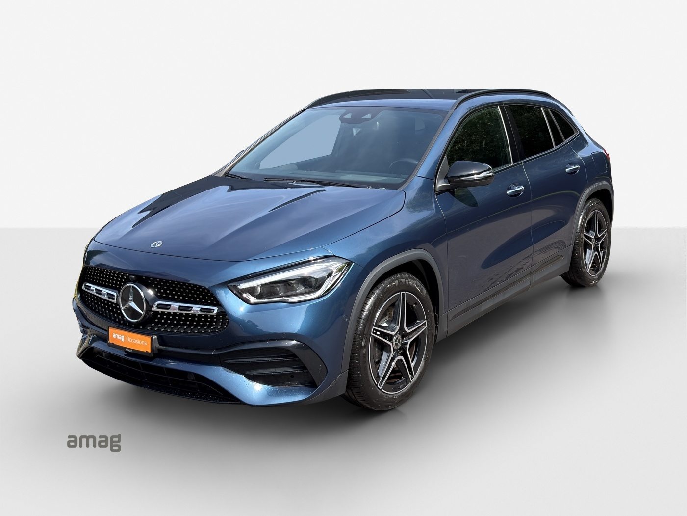 MERCEDES-BENZ GLA 250 AMG Line 4Matic