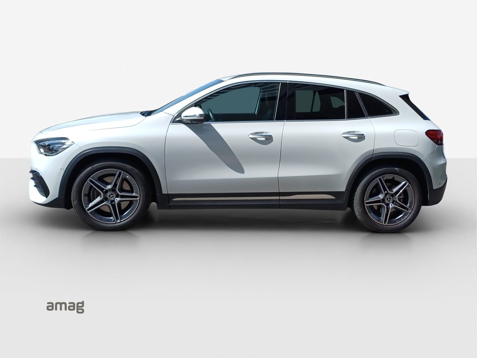 MERCEDES-BENZ GLA 250 AMG Line 4Matic, Benzin, Occasion / Gebraucht, Automatik - 2