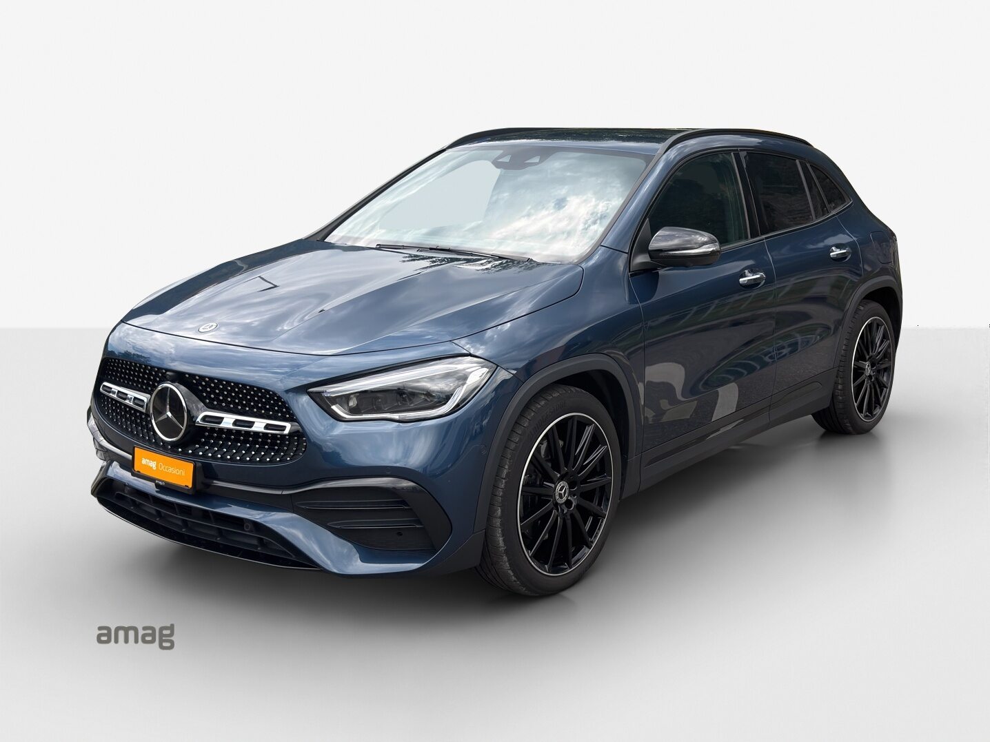MERCEDES-BENZ GLA 250 AMG Line 4Matic