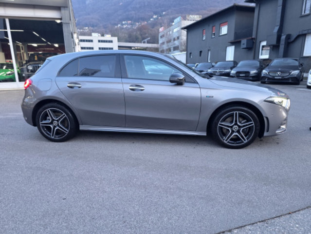 MERCEDES-BENZ A 250e AMG Line, Full-Hybrid Petrol/Electric, Second hand / Used - 2