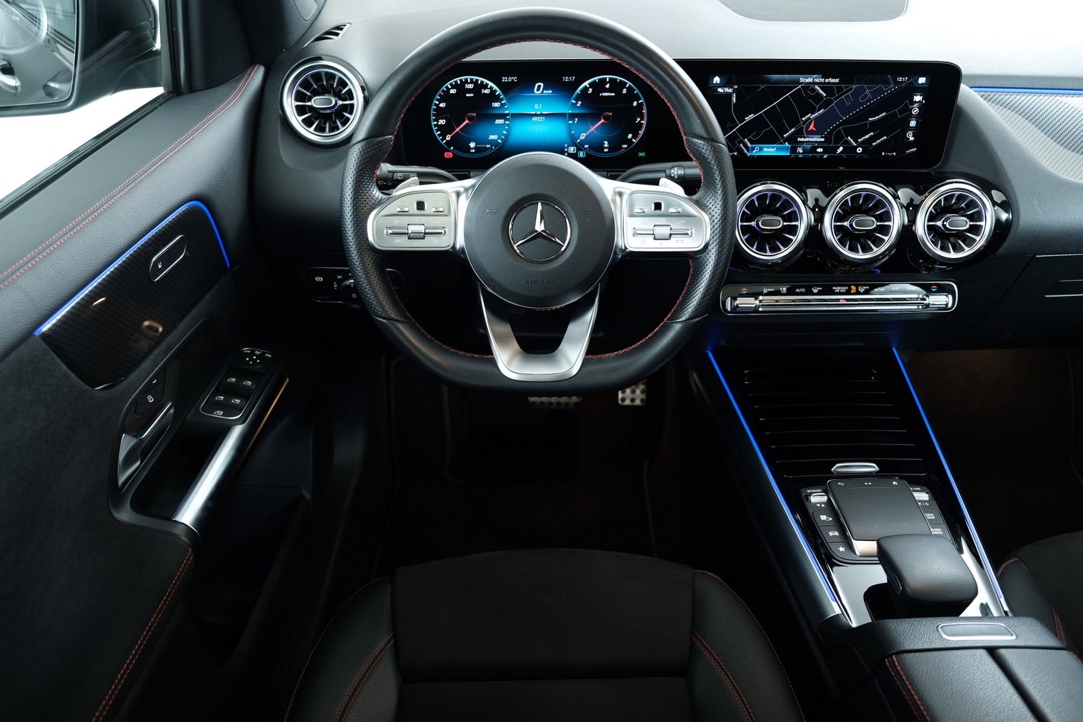 MERCEDES-BENZ GLA 250 AMG Line 4Matic, Petrol, Second hand / Used, Automatic - 6