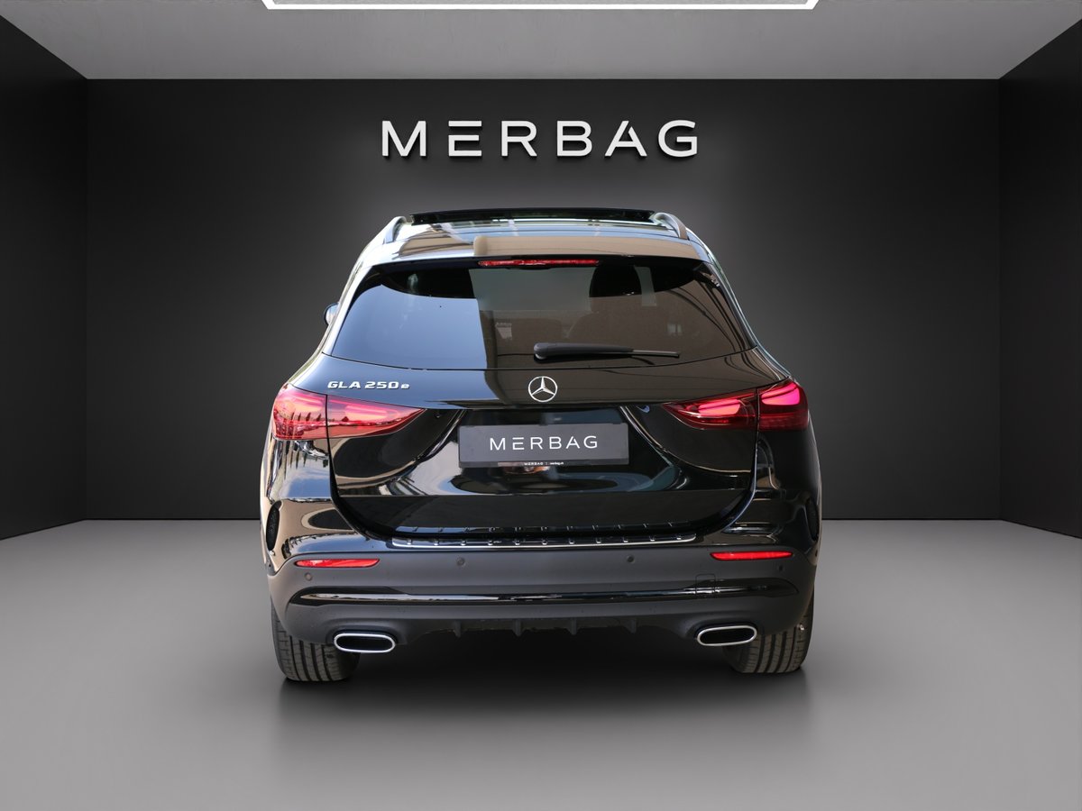 MERCEDES-BENZ GLA 250 e EQ Star 8G-DCT, Plug-in-Hybrid Benzina/Elettrica, Auto nuove, Automatico - 4