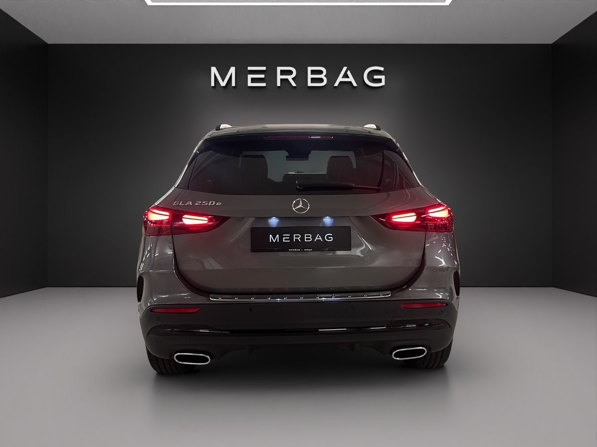 MERCEDES-BENZ GLA 250 e EQ Star 8G-DCT, Plug-in-Hybrid Benzina/Elettrica, Auto nuove, Automatico - 7
