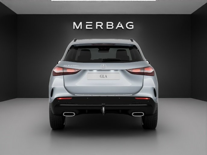 MERCEDES-BENZ GLA 250 e EQ Star 8G-DCT, Plug-in-Hybrid Benzina/Elettrica, Auto nuove, Automatico - 4