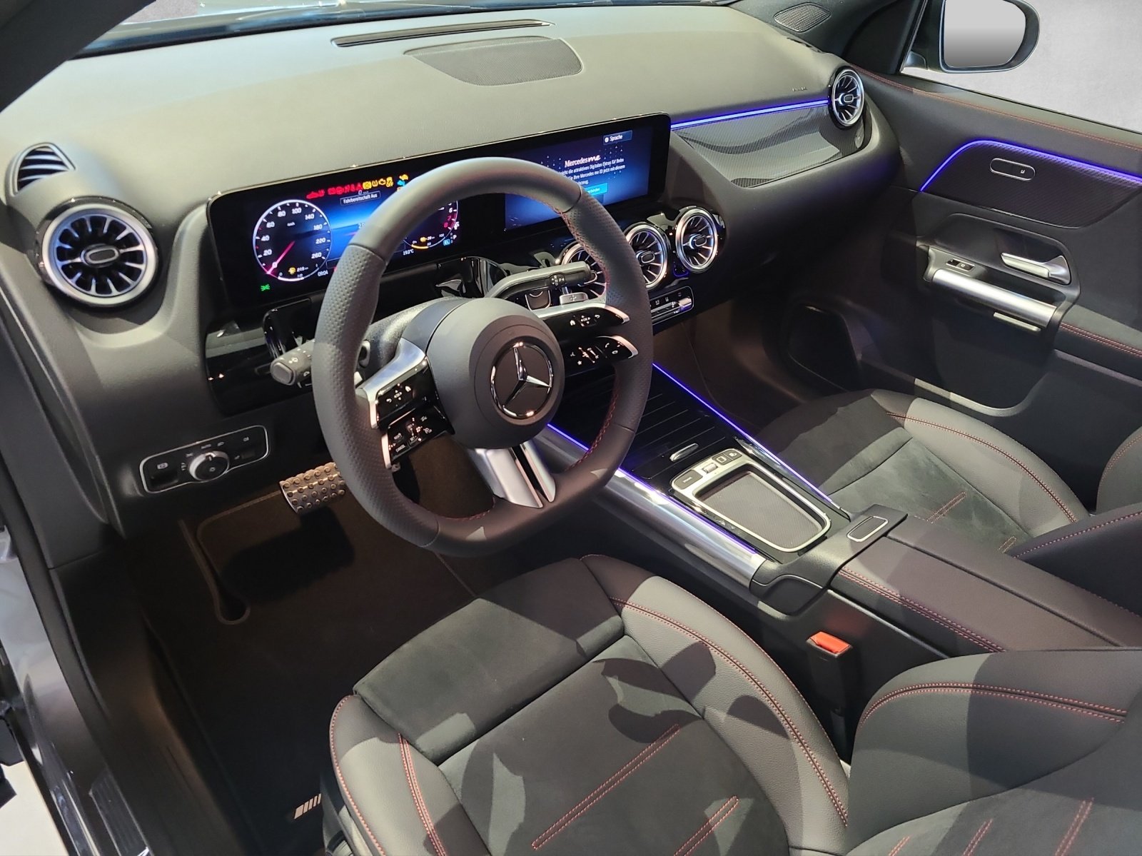 MERCEDES-BENZ GLA 250 e 8G-DCT, Electric, New car, Automatic - 7
