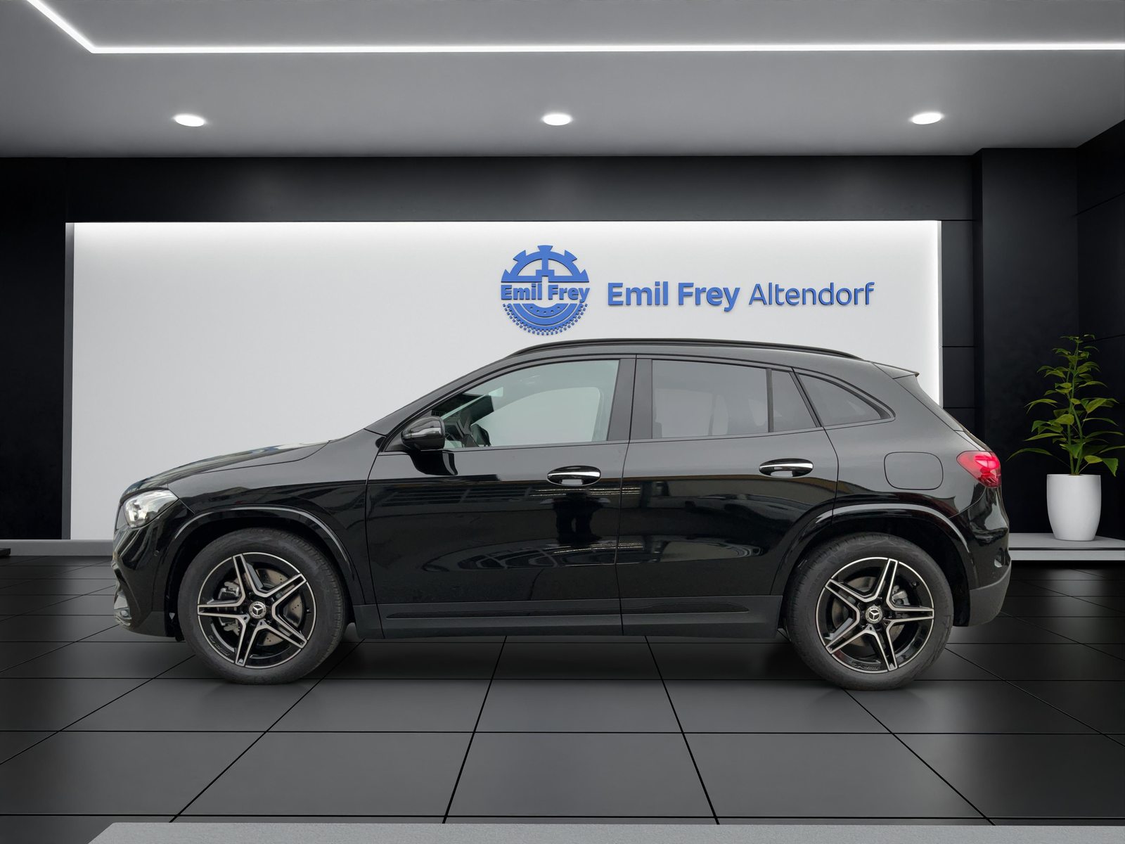 MERCEDES-BENZ GLA 250 4MATIC Swiss Star AMG Line, Mild-Hybrid Petrol/Electric, New car, Automatic - 3