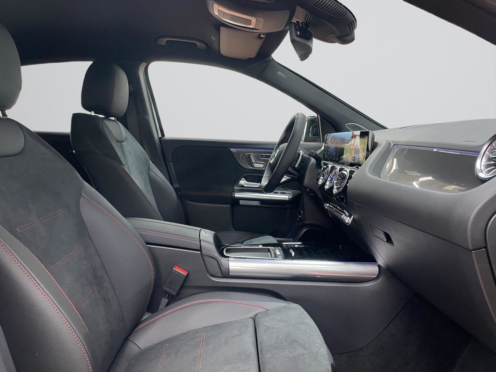 MERCEDES-BENZ GLA 250 4MATIC Swiss Star AMG Line, Hybride Leggero Benzina/Elettrica, Auto nuove, Automatico - 6
