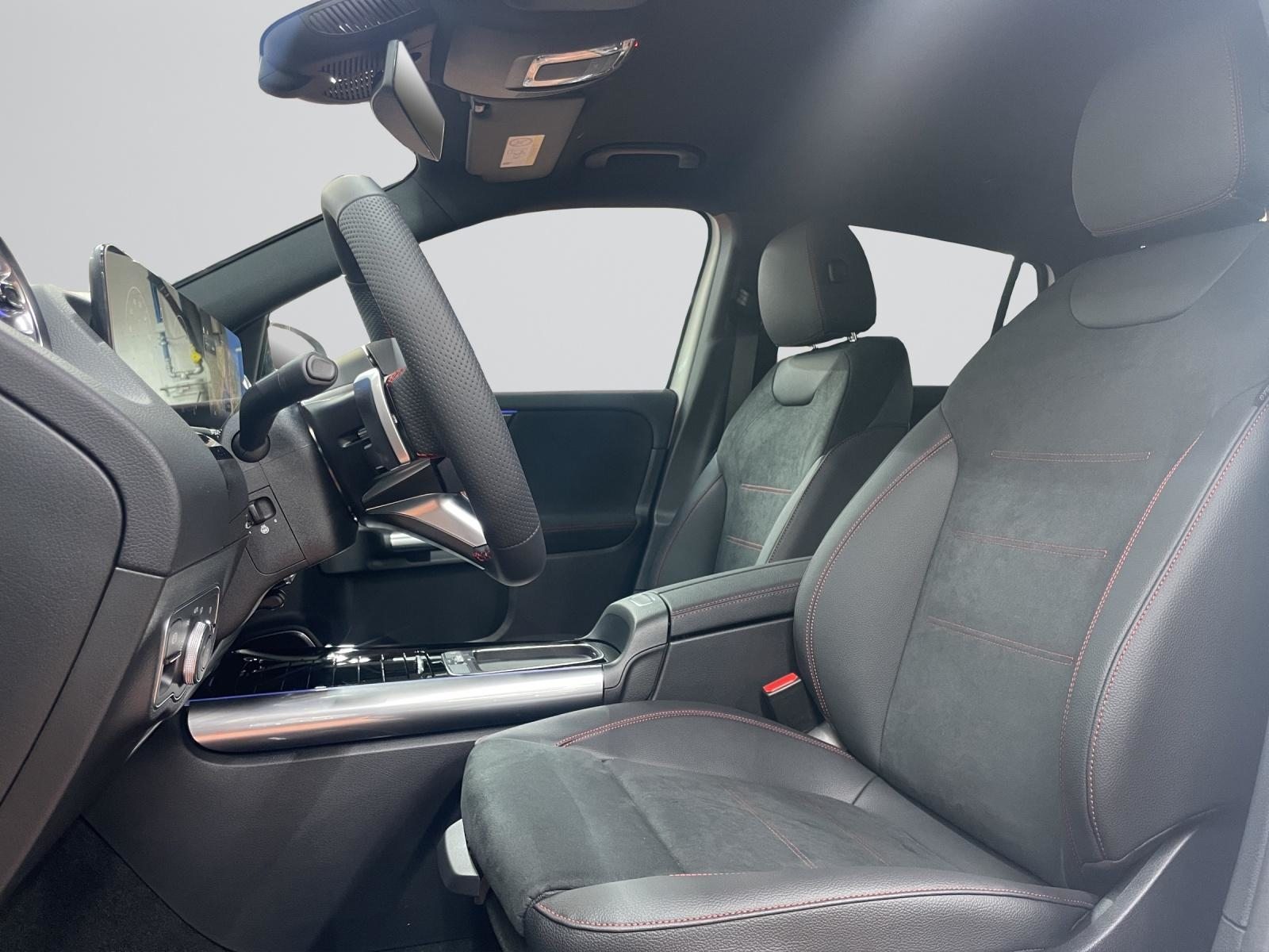 MERCEDES-BENZ GLA 250 4MATIC Swiss Star AMG Line, Hybride Leggero Benzina/Elettrica, Auto nuove, Automatico - 4