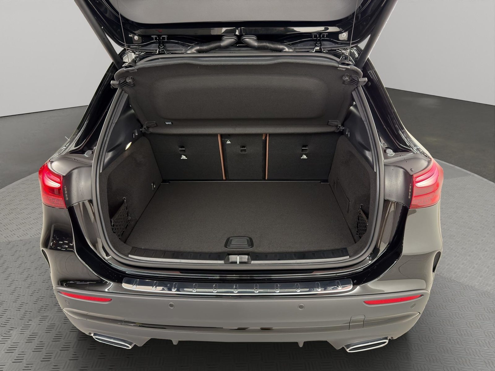 MERCEDES-BENZ GLA 250 Swiss Star AMG Line 4matic, Hybride Leggero Benzina/Elettrica, Auto nuove, Automatico - 5