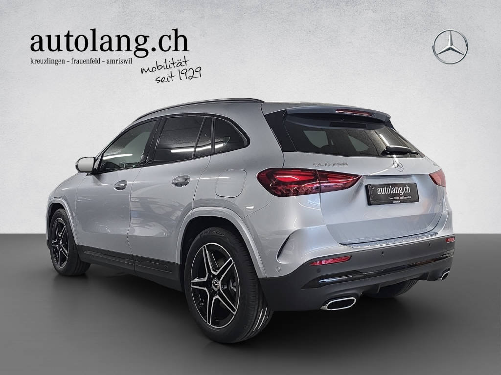 MERCEDES-BENZ GLA 250 AMG Line 4Matic Swiss Star, Hybride Léger Essence/Électricité, Voiture nouvelle, Automatique - 3