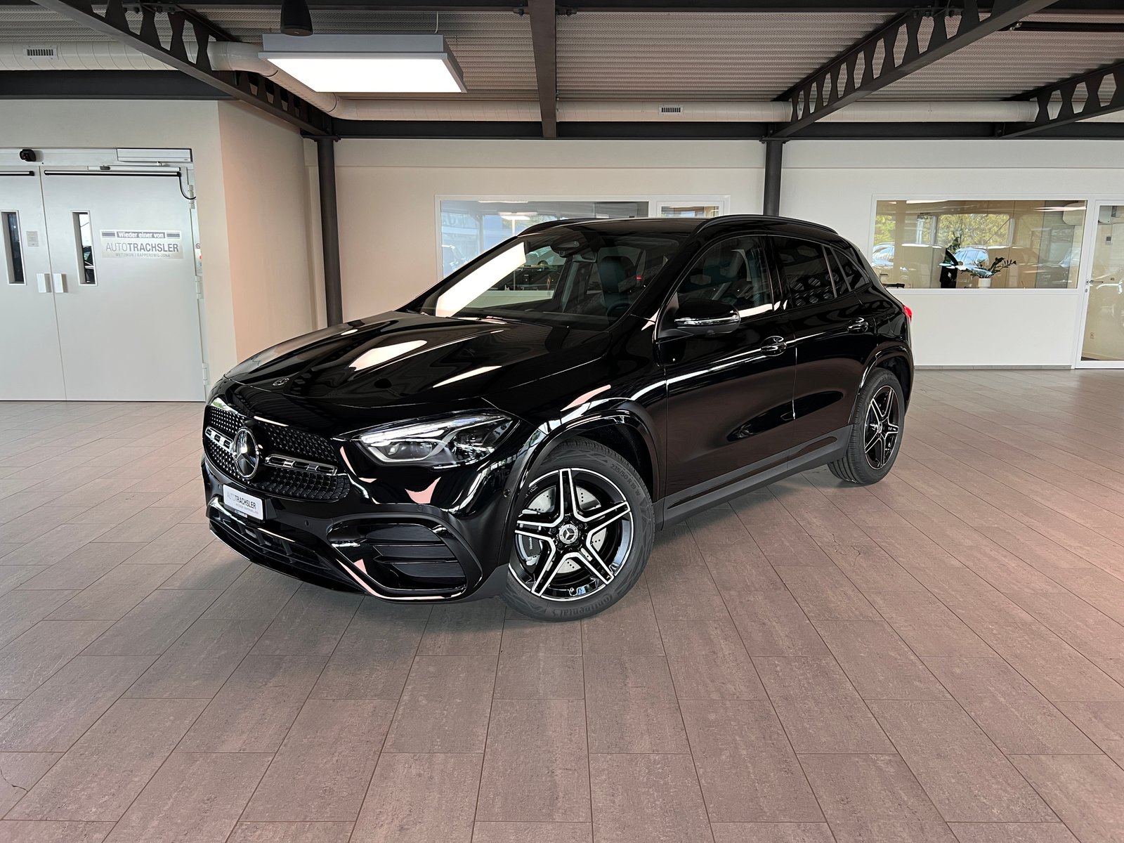 MERCEDES-BENZ GLA 250 4Matic 8G-DCT Swiss Star
