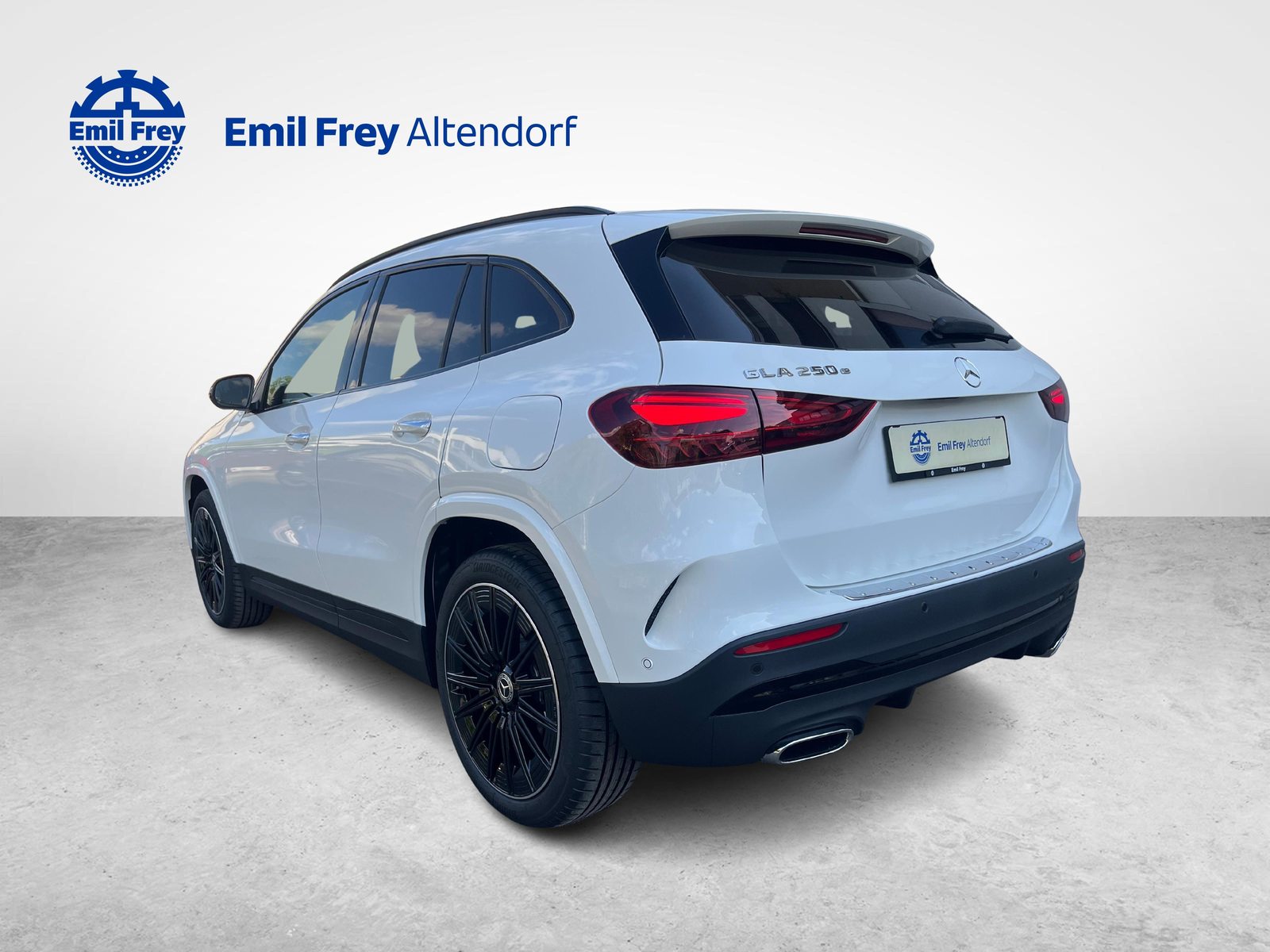 MERCEDES-BENZ GLA 250 e EQ Star AMG Line, Plug-in-Hybrid Benzina/Elettrica, Auto nuove, Automatico - 3