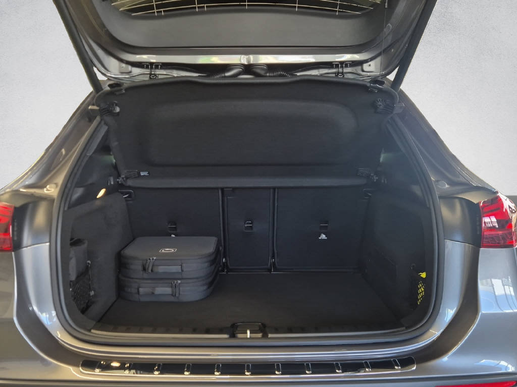 MERCEDES-BENZ GLA 250 e EQ Star AMG Line, Plug-in-Hybrid Benzina/Elettrica, Auto nuove, Automatico - 7