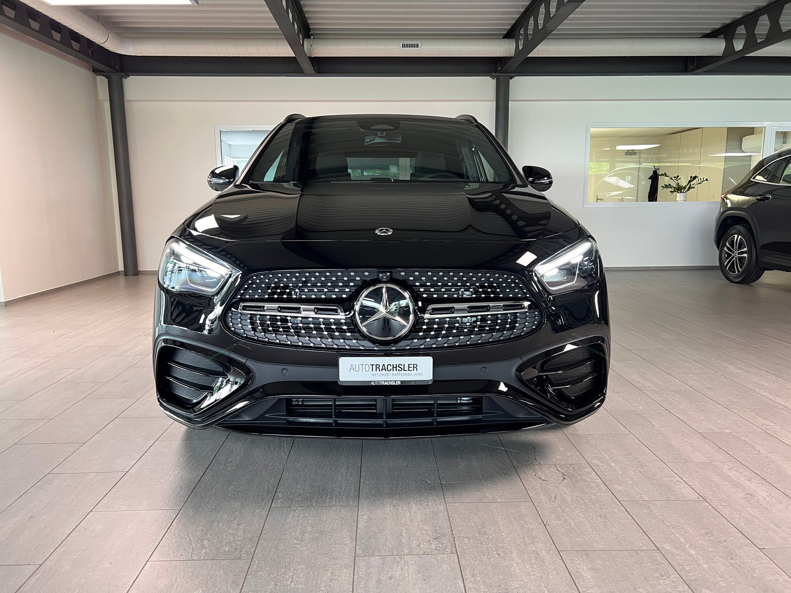 MERCEDES-BENZ GLA 250 4Matic 8G-DCT Swiss Star, Mild-Hybrid Benzin/Elektro, Neuwagen, Automatik - 2