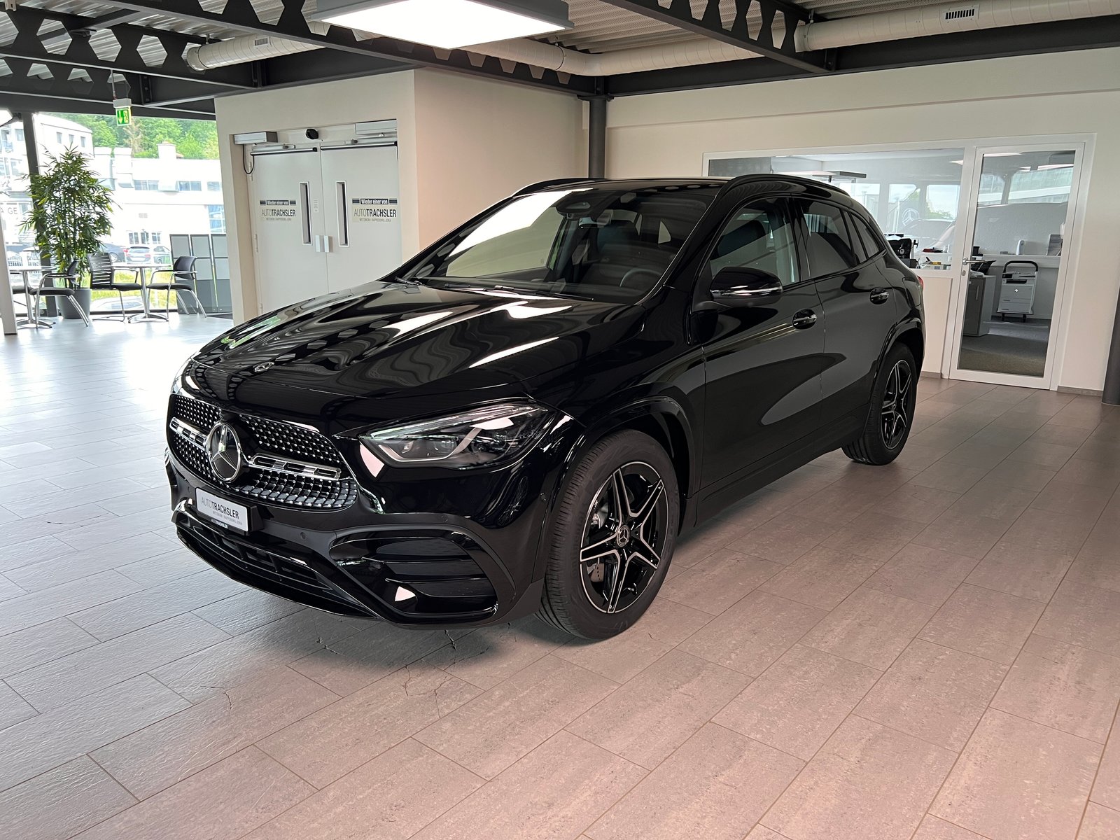 MERCEDES-BENZ GLA 250 4Matic 8G-DCT Swiss Star, Mild-Hybrid Benzin/Elektro, Neuwagen, Automatik - 4