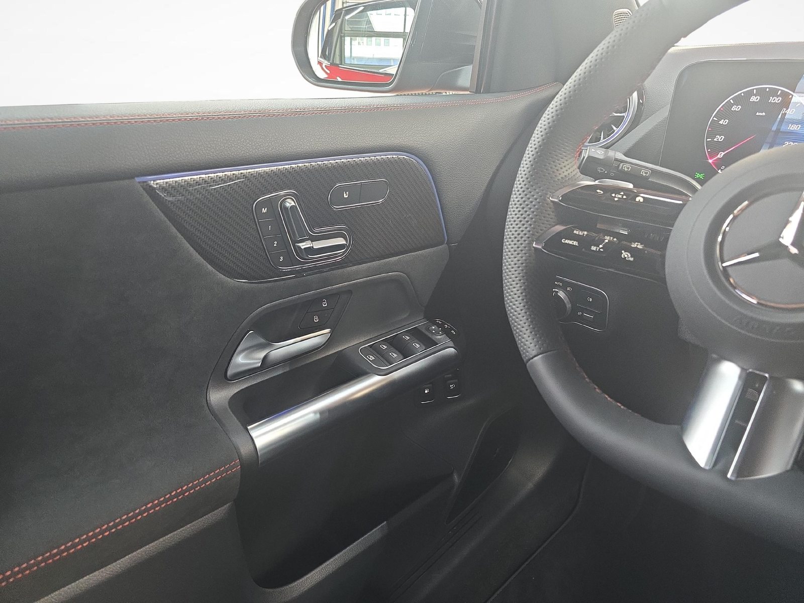 MERCEDES-BENZ GLA 250 e EQ Star AMG Line, Plug-in-Hybrid Benzin/Elektro, Neuwagen, Automatik - 5