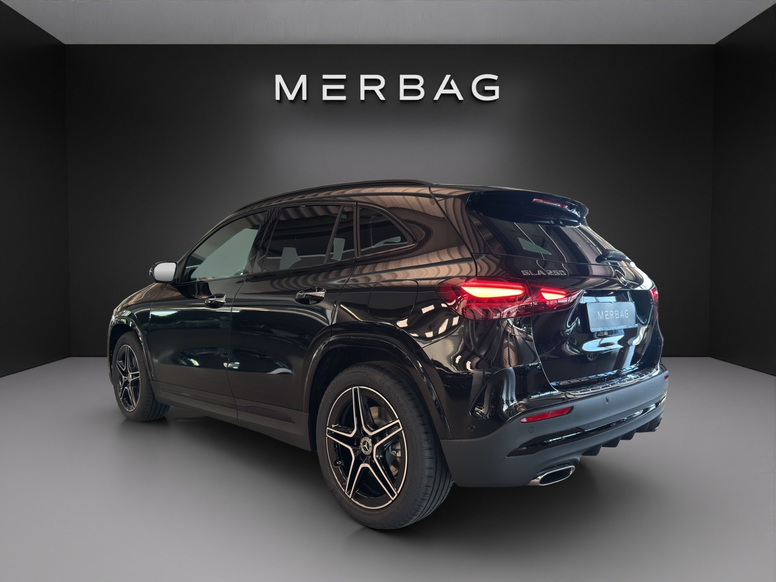 MERCEDES-BENZ GLA 250 4Matic Swiss Star, Mild-Hybrid Benzin/Elektro, Neuwagen, Automatik - 4
